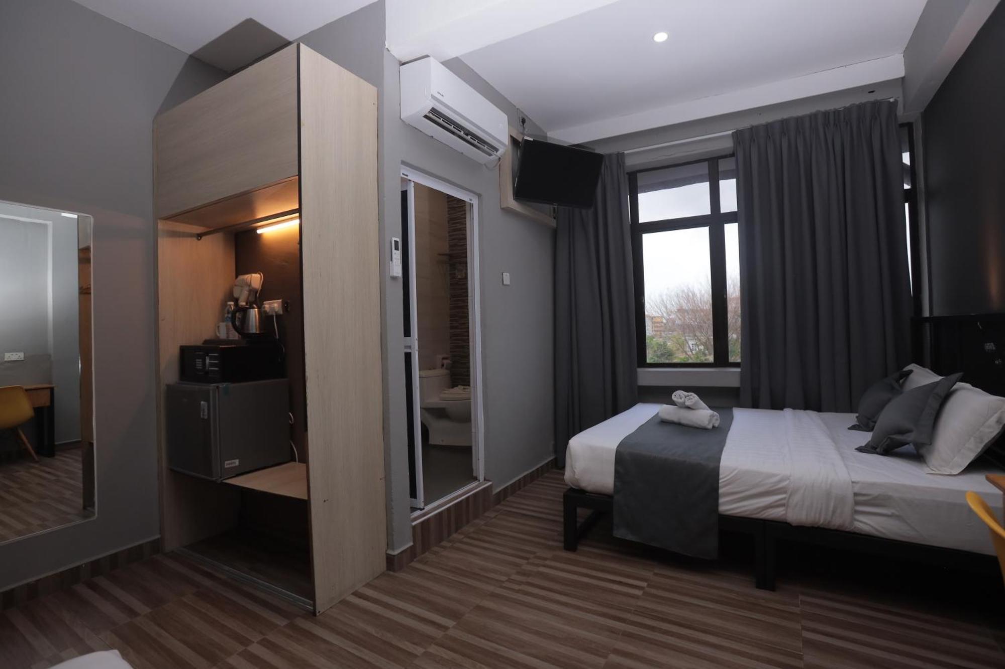 DJ Citi Inn Premier Kuala Terengganu Exterior foto